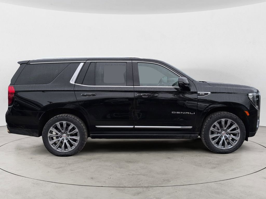 Used 2021 GMC Yukon Denali w/ Denali Premium Package AWD/4WD image 4
