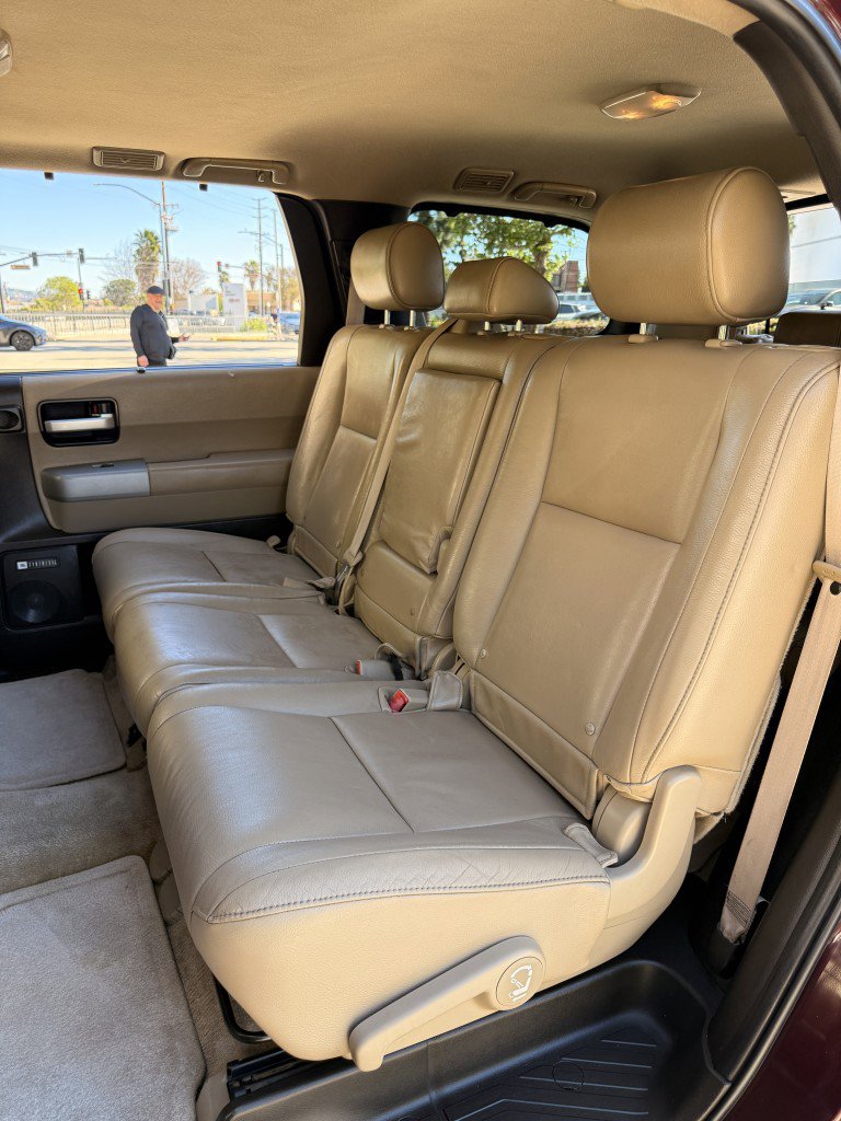 Used 2008 Toyota Sequoia Limited image 37