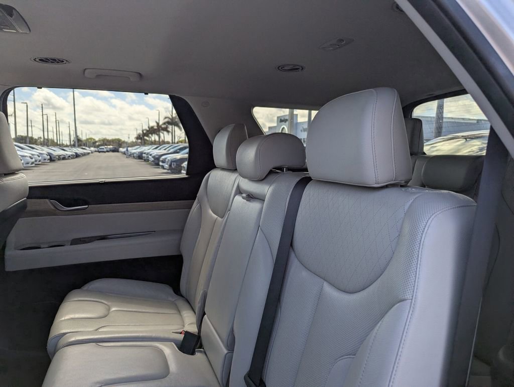 Used 2022 Hyundai Palisade SEL w/ 8P Bench Seat Package image 19