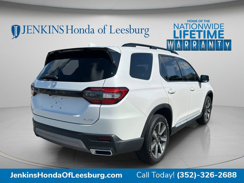 Used 2024 Honda Pilot Elite image 3