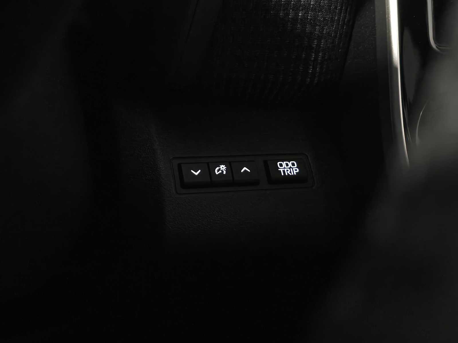 Used 2024 Toyota bZ4X XLE image 31