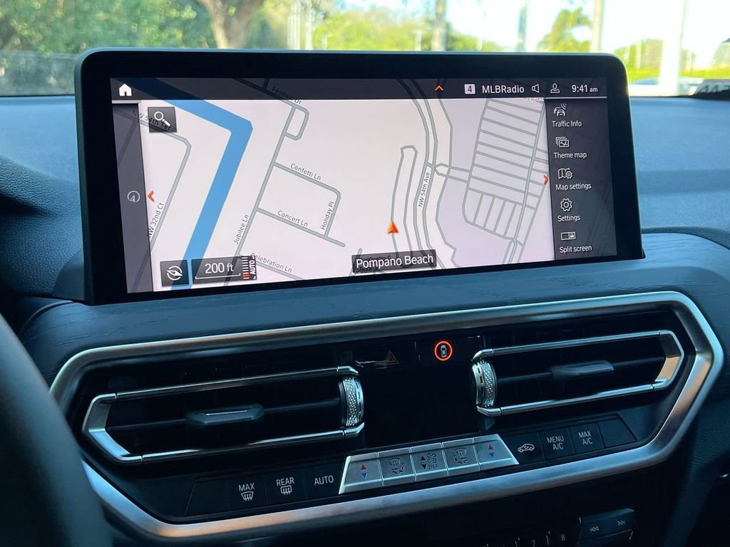 Used 2024 BMW X4 xDrive30i w/ Parking Assistance Package image 17
