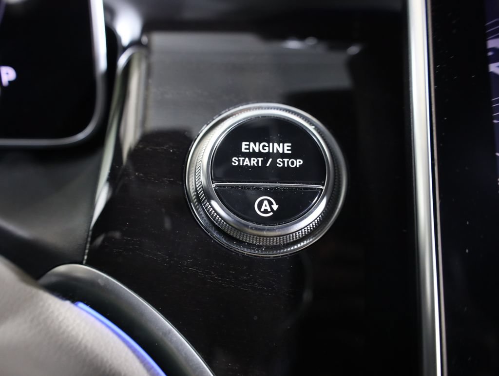 Used 2026 Mercedes-Benz GLC 300 4MATIC image 25