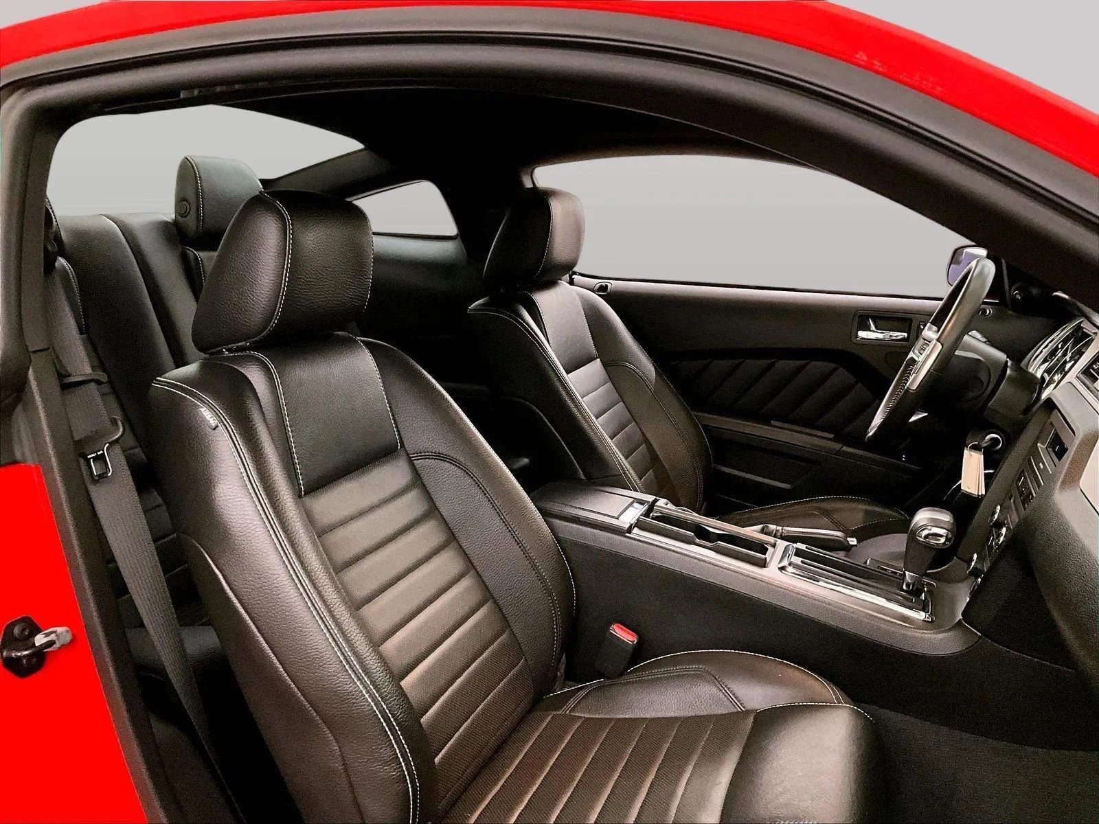 Used 2012 Ford Mustang GT Premium image 8