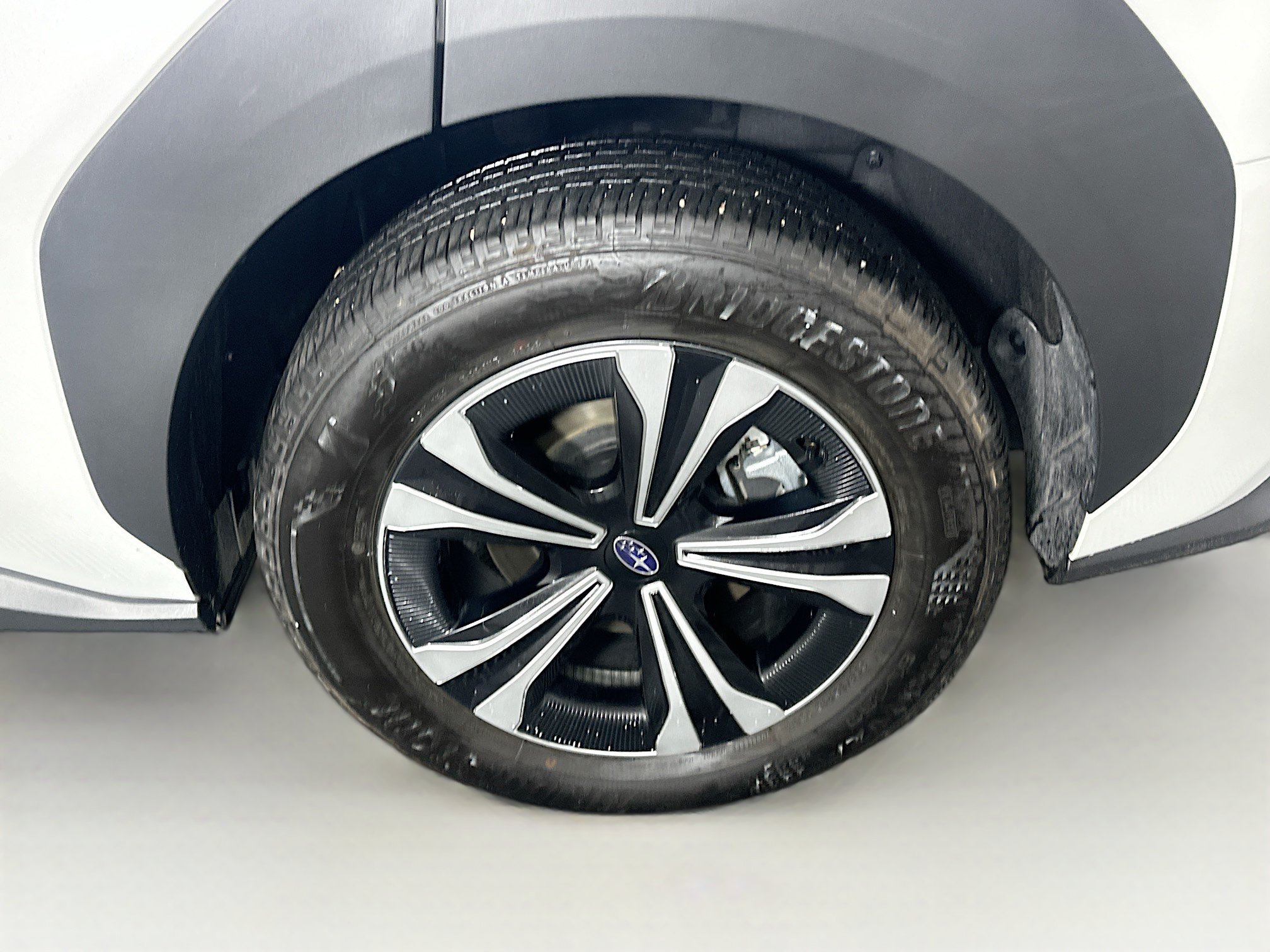Used 2024 Subaru Solterra AWD/4WD image 11