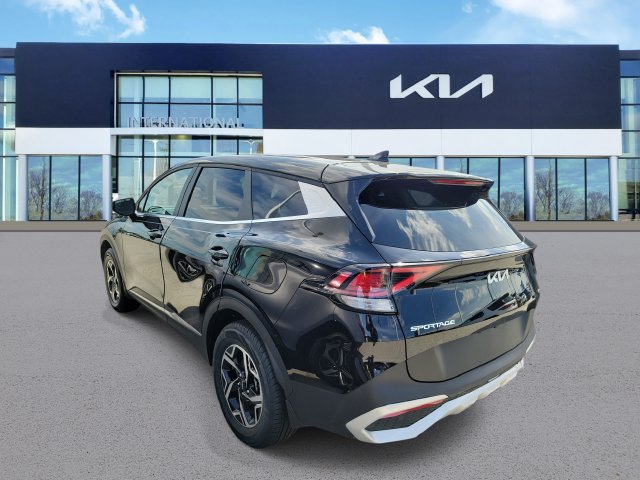 Certified 2023 Kia Sportage LX AWD/4WD image 4