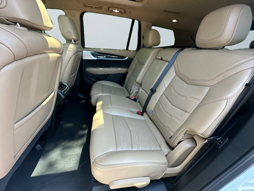 Used 2025 Cadillac XT6 Sport w/ Platinum Package AWD/4WD image 13