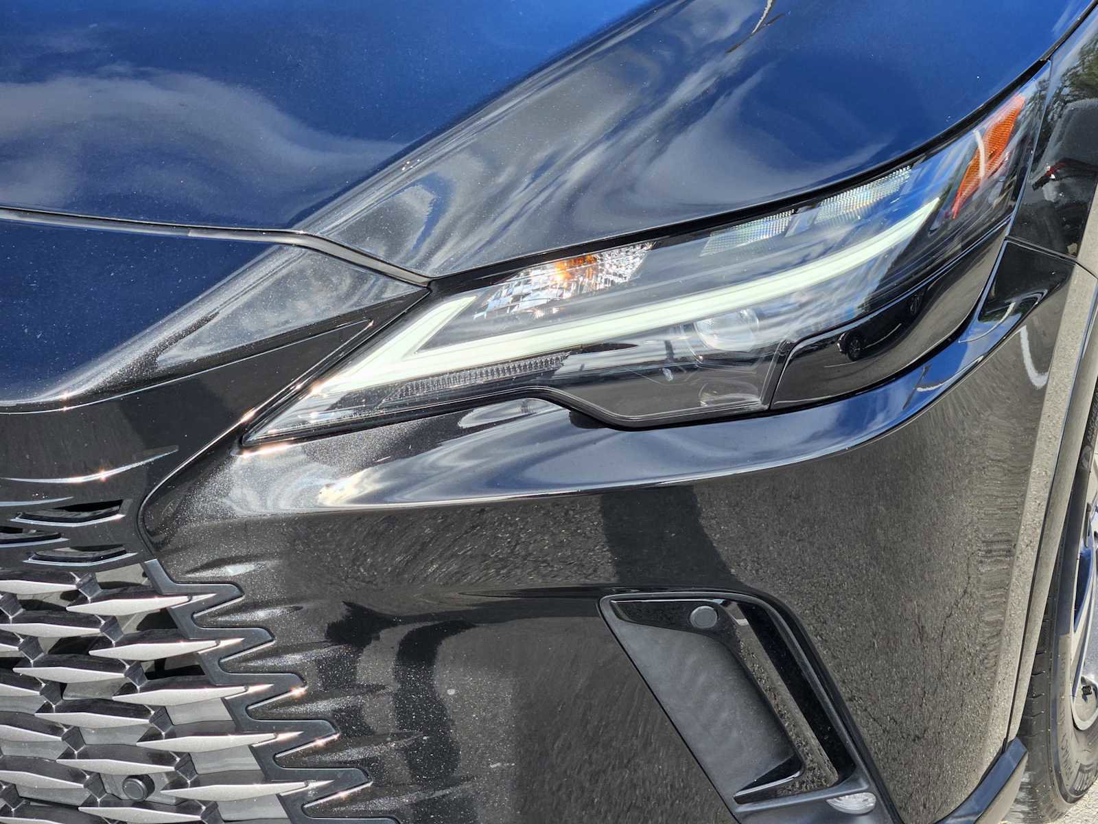 Used 2023 Lexus RX 350 Premium w/ Cold Area Package image 7