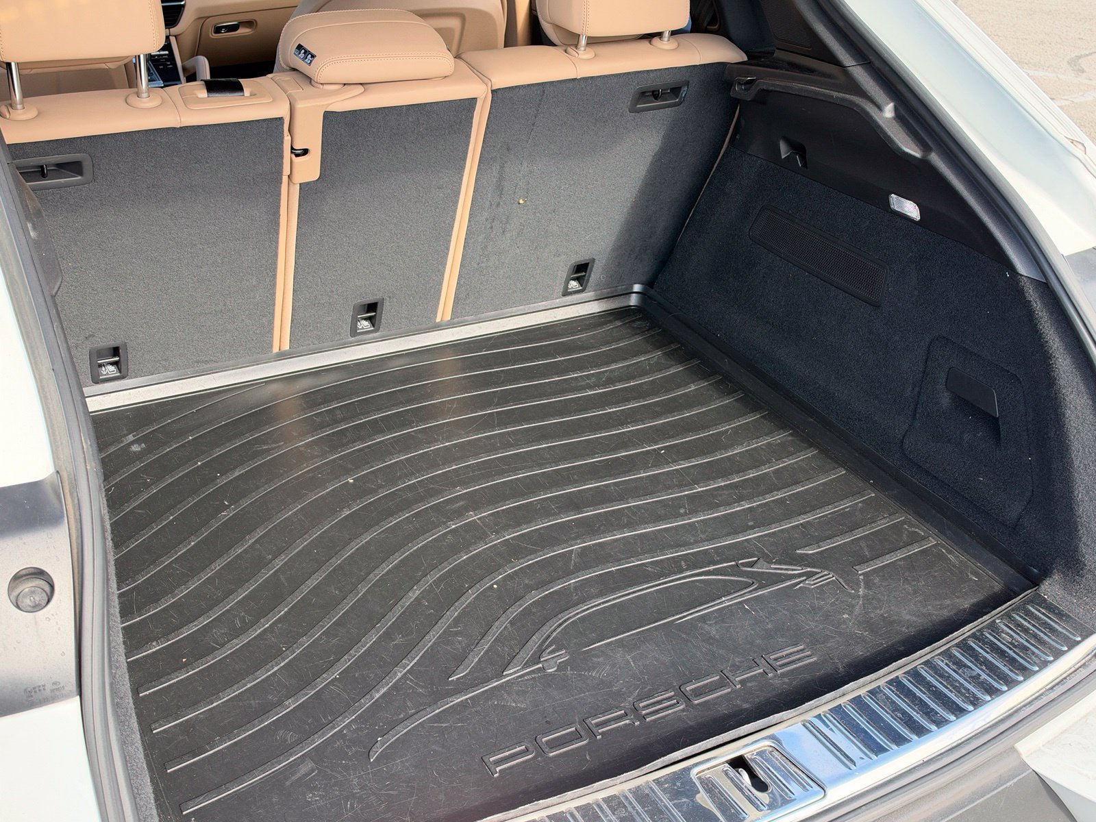 Certified 2021 Porsche Cayenne S AWD/4WD image 21