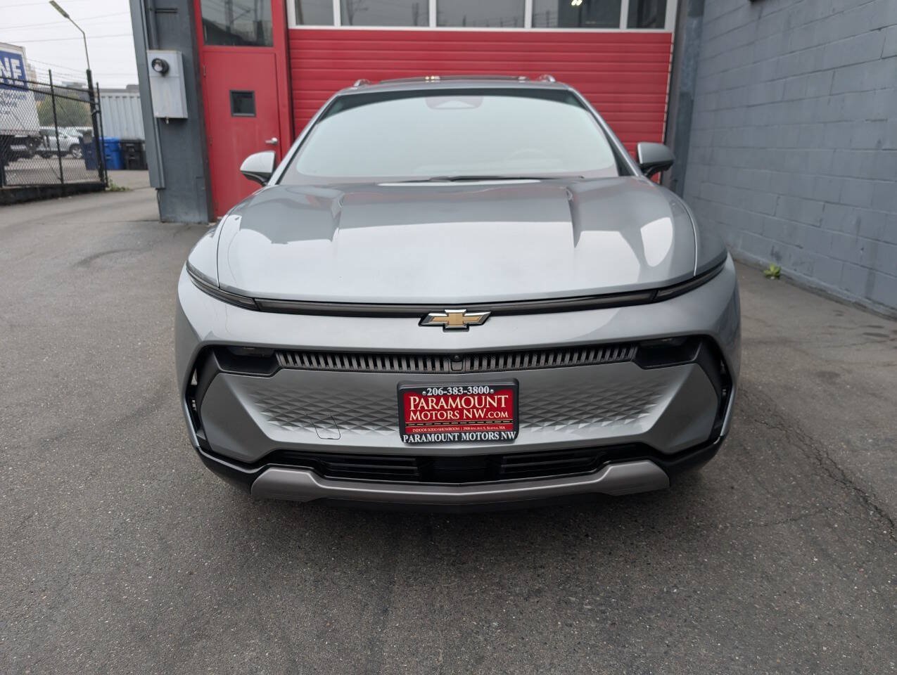 Used 2024 Chevrolet Equinox EV LT AWD/4WD image 9