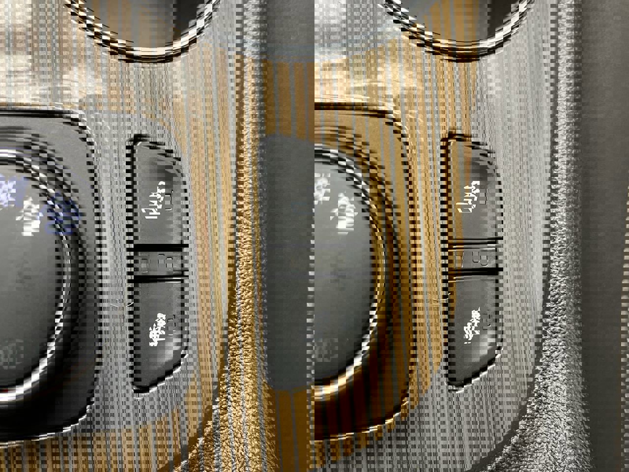 Certified 2023 GMC Acadia SLE w/ Driver Convenience Package image 24