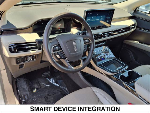 Certified 2023 Lincoln Nautilus Reserve FWD image 12