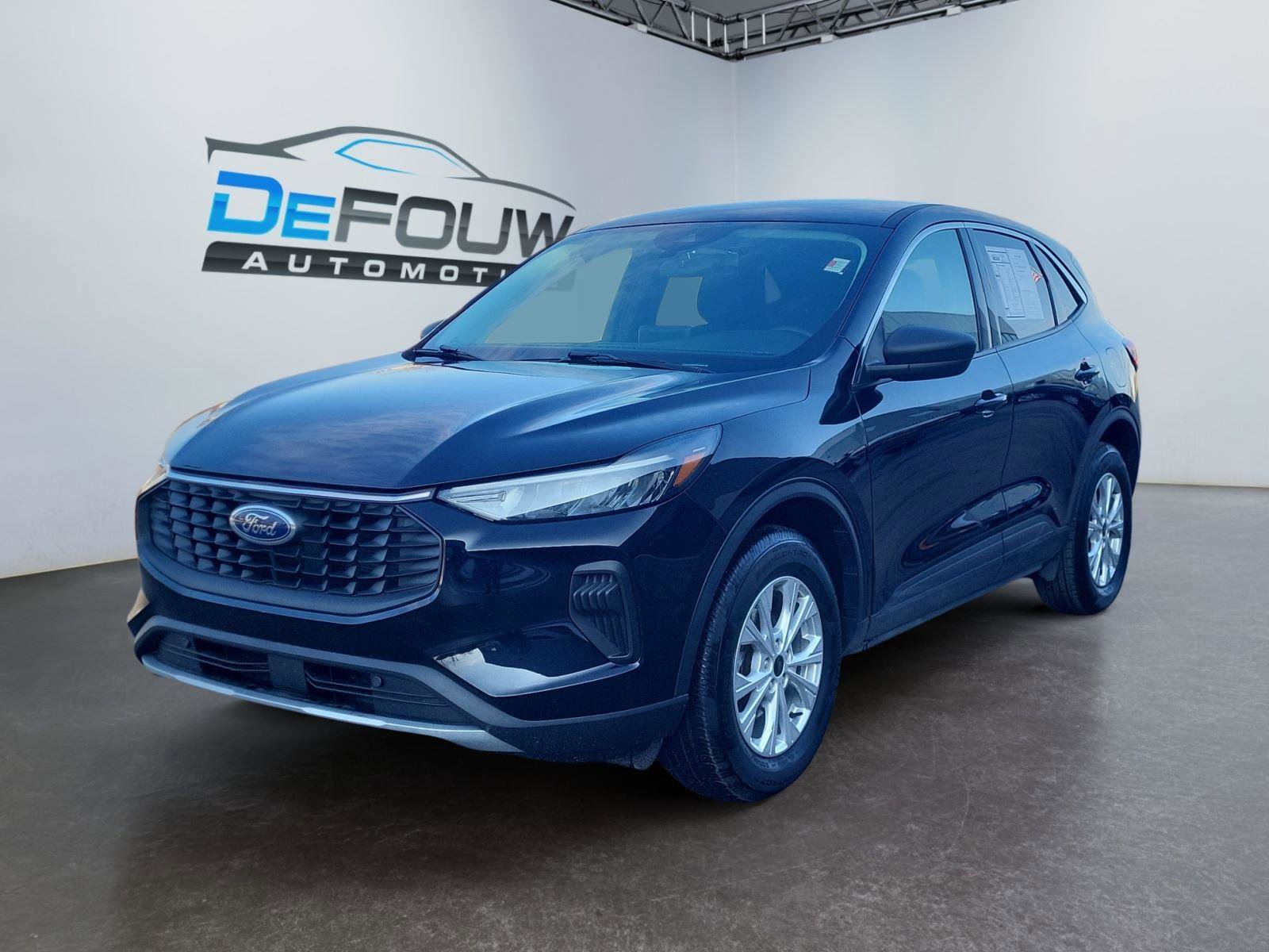 Used 2023 Ford Escape Active image 7