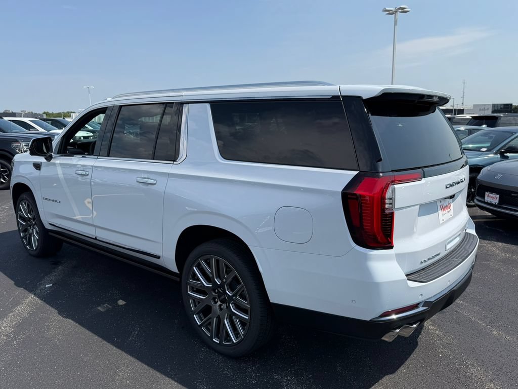 New 2026 GMC Yukon XL Denali Ultimate AWD/4WD image 10