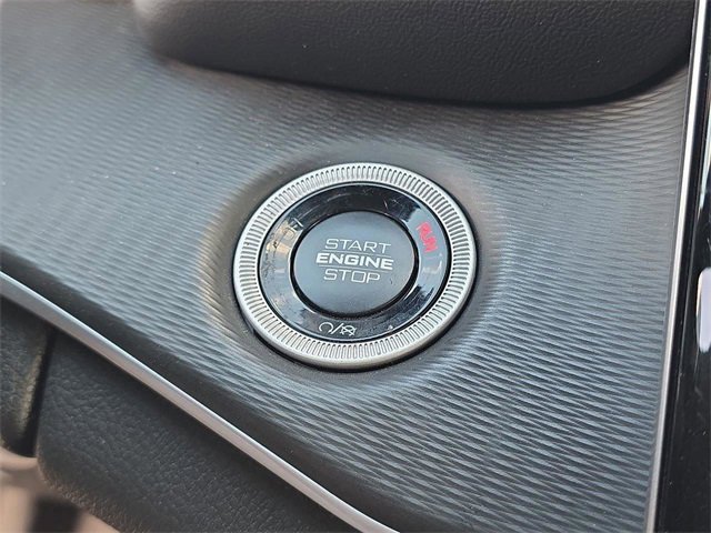 Used 2024 Jeep Grand Cherokee Altitude image 36