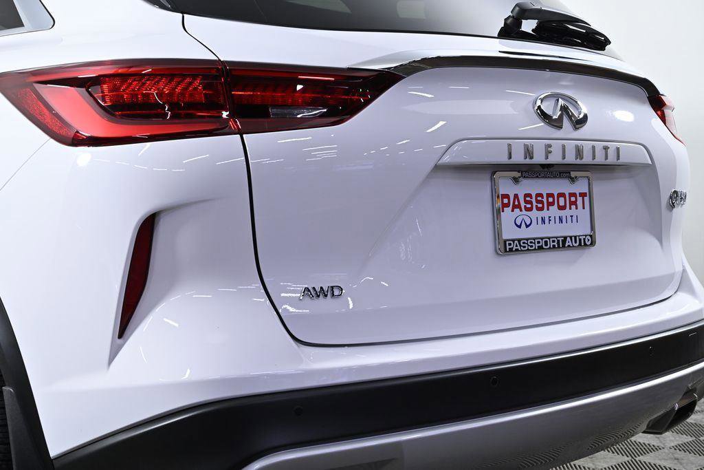 Certified 2025 INFINITI QX50 Pure image 8