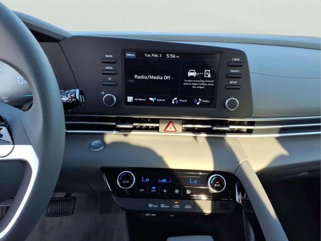 New 2026 Hyundai Elantra Blue image 13