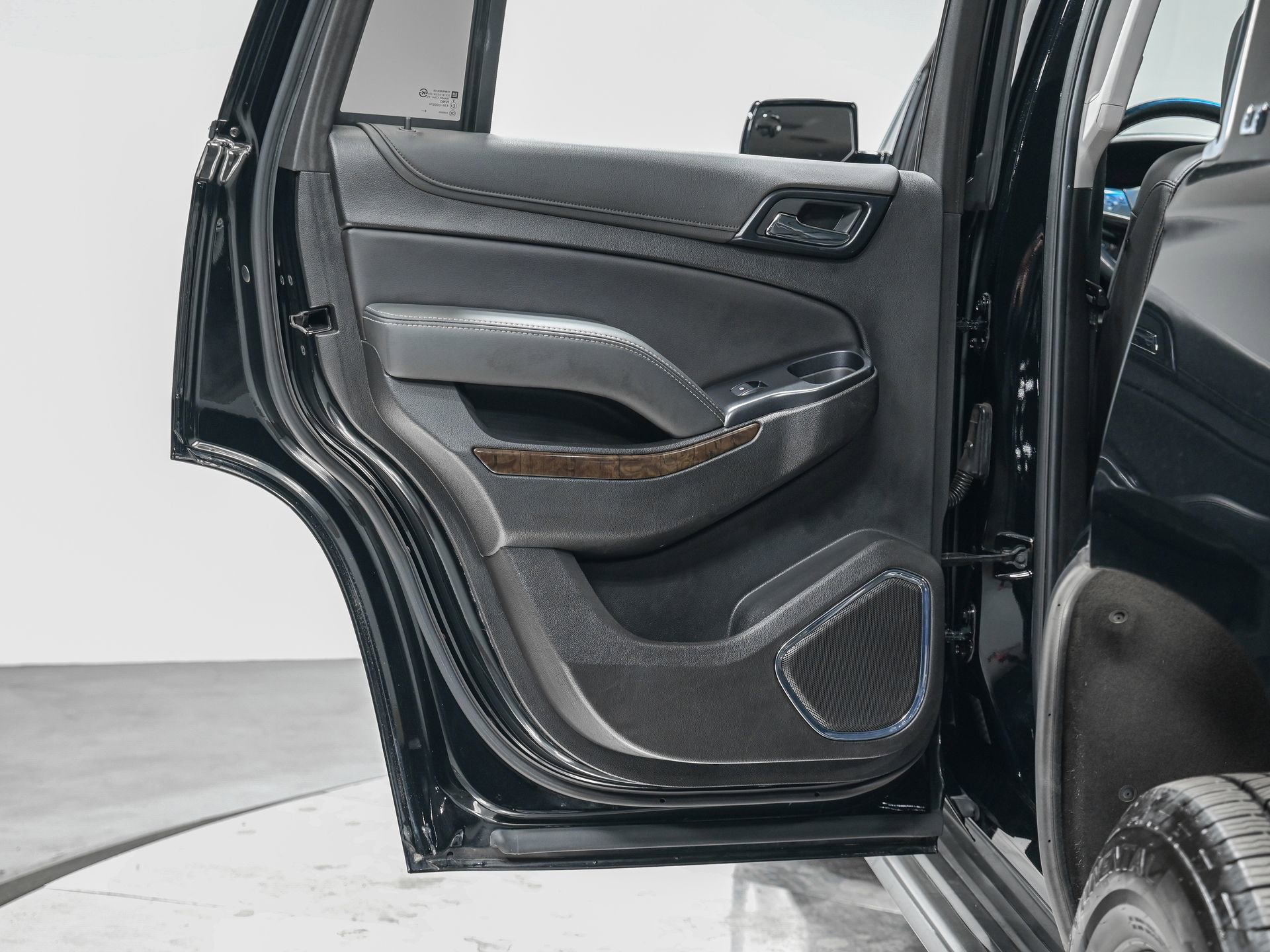 Used 2019 Chevrolet Tahoe LT image 26