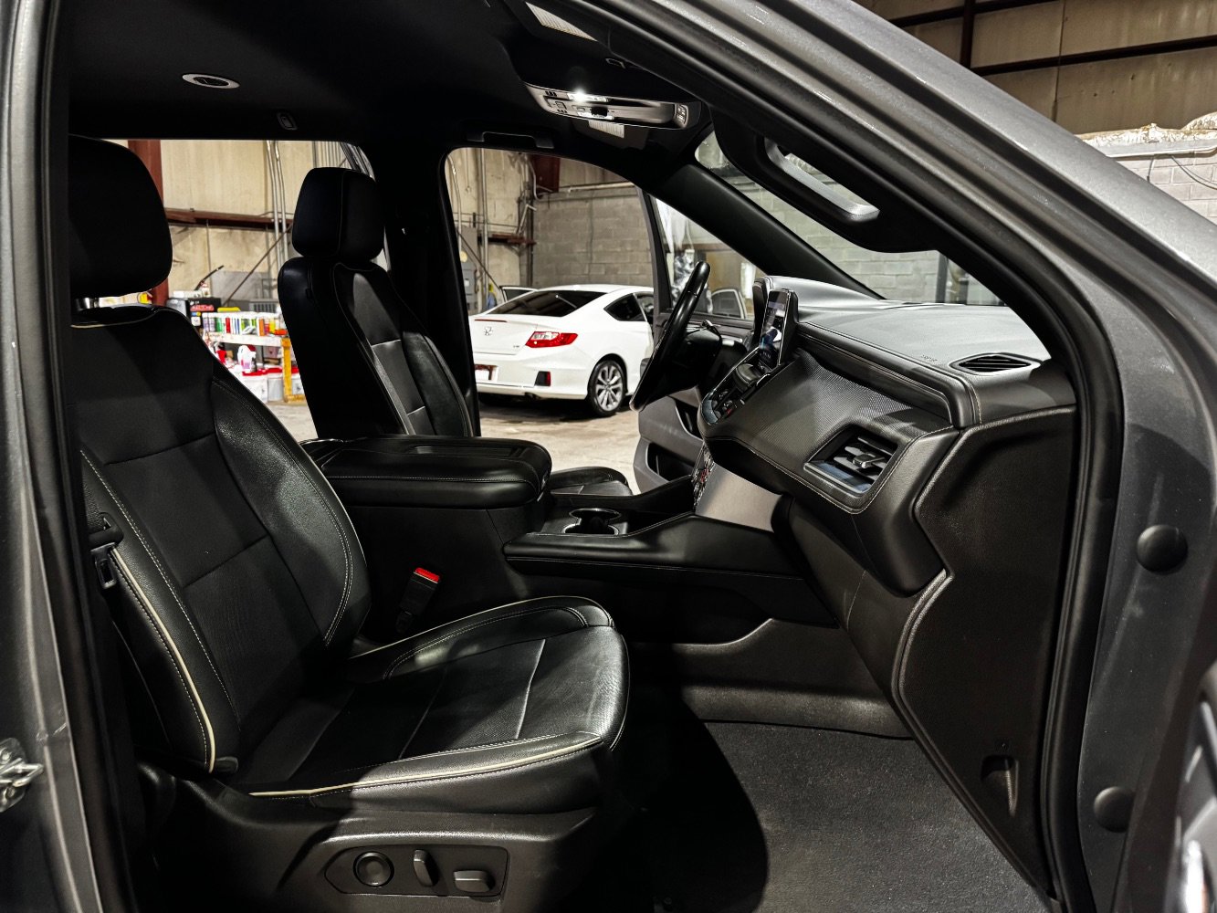 Used 2021 GMC Yukon XL SLT image 26