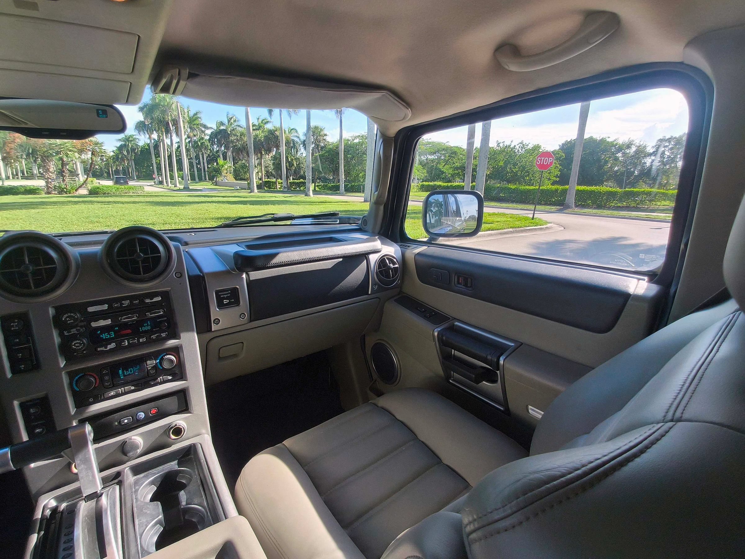 Used 2003 HUMMER H2 w/ Preferred Equipment Group AWD/4WD image 21