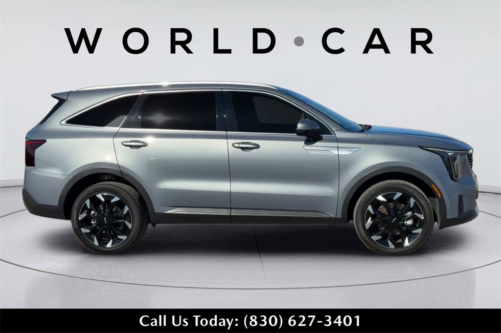 Used 2025 Kia Sorento EX
