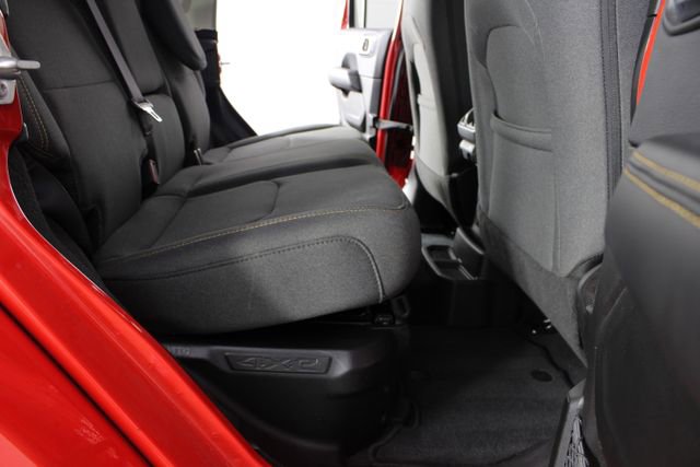 Used 2025 Jeep Wrangler Unlimited Sahara w/ Safety Group image 18