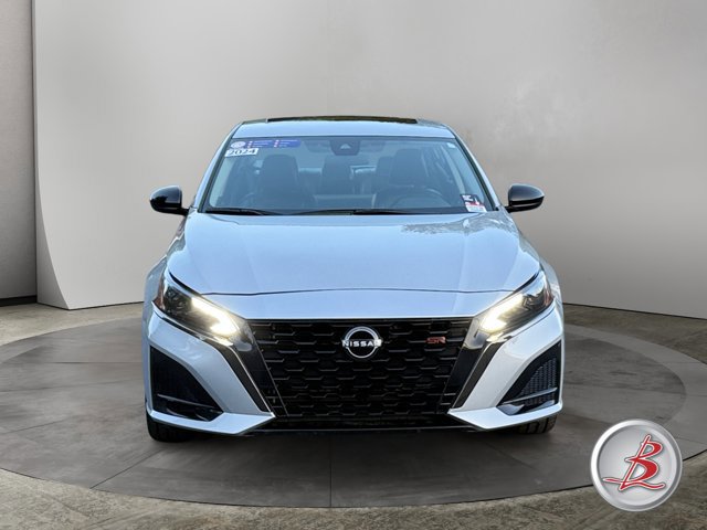 Used 2024 Nissan Altima 2.5 SR w/ SR Premium Package image 2
