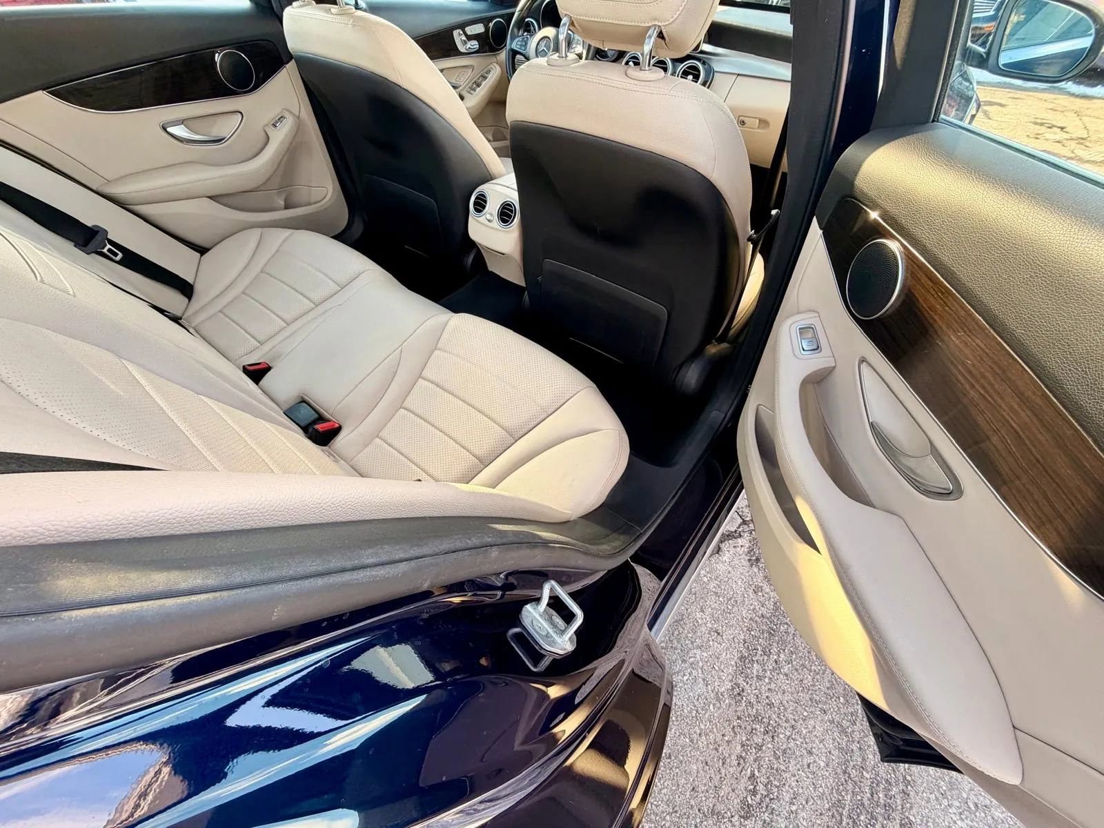 Used 2018 Mercedes-Benz C 300 C 300 4MATIC Sedan 4D image 7