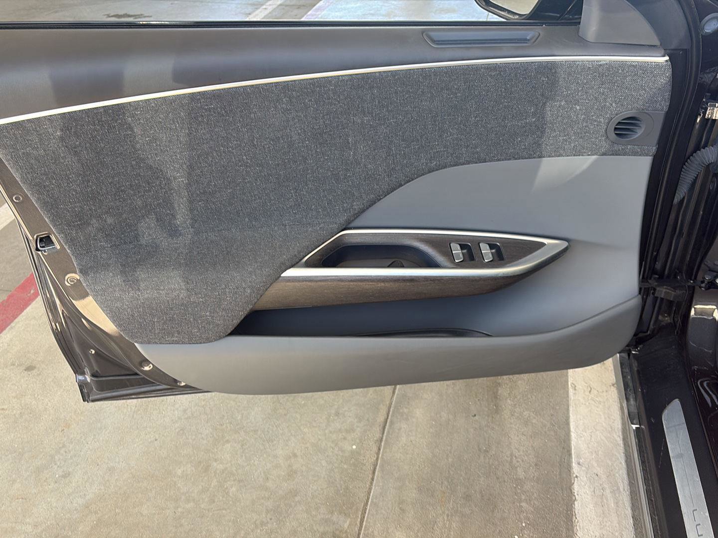 Used 2024 Lucid Air Touring image 5