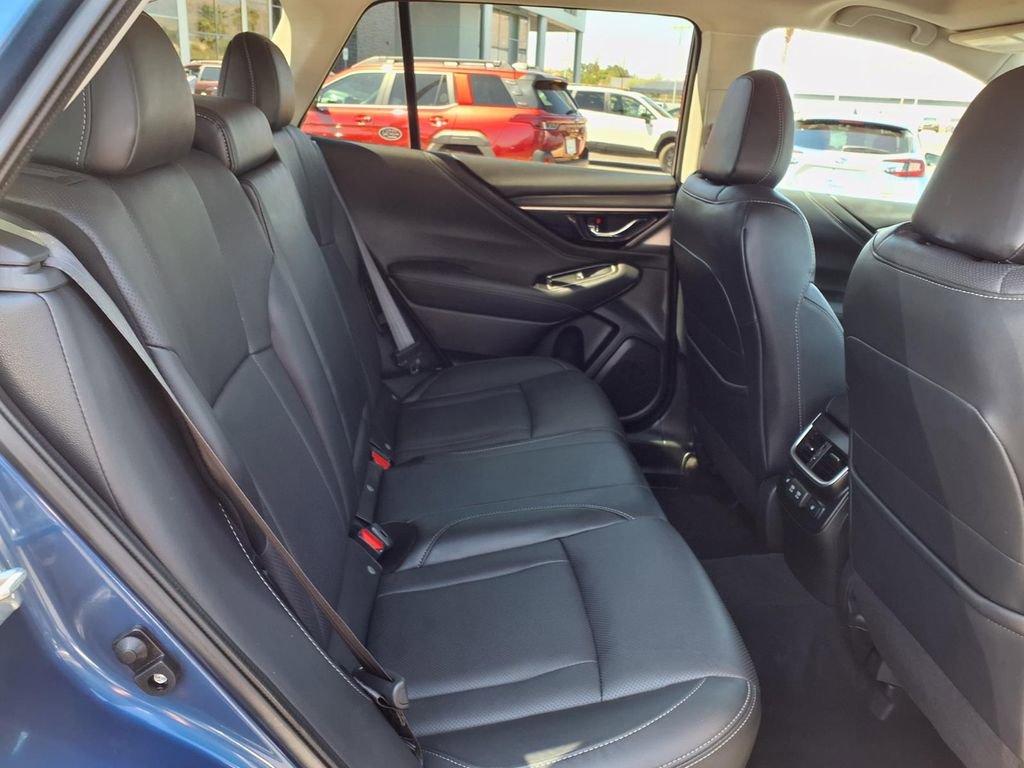 Used 2022 Subaru Outback Limited AWD/4WD image 22
