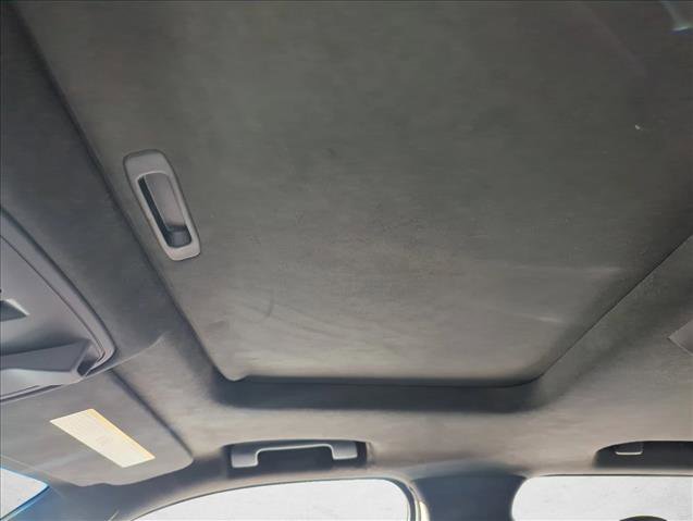 Used 2018 Cadillac Escalade Platinum image 12