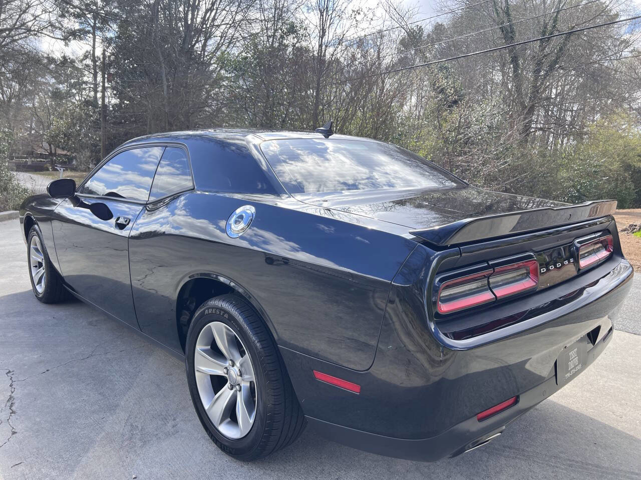 Used 2021 Dodge Challenger SXT w/ Driver Convenience Group image 9