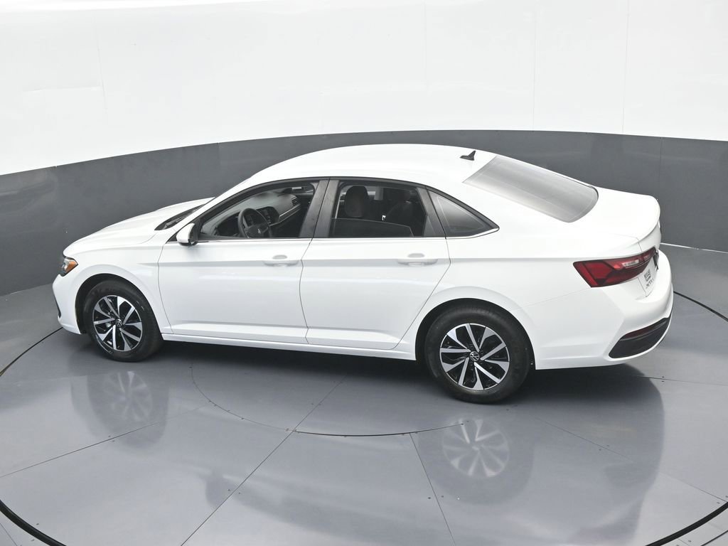 Used 2023 Volkswagen Jetta S image 45