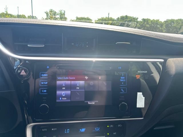 Used 2017 Toyota Corolla LE FWD image 25
