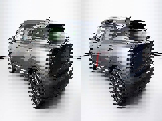 New 2026 Nissan Kicks SV image 7