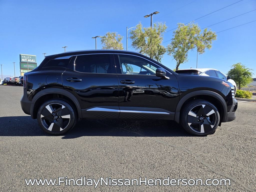 Used 2025 Nissan Kicks SR FWD image 7