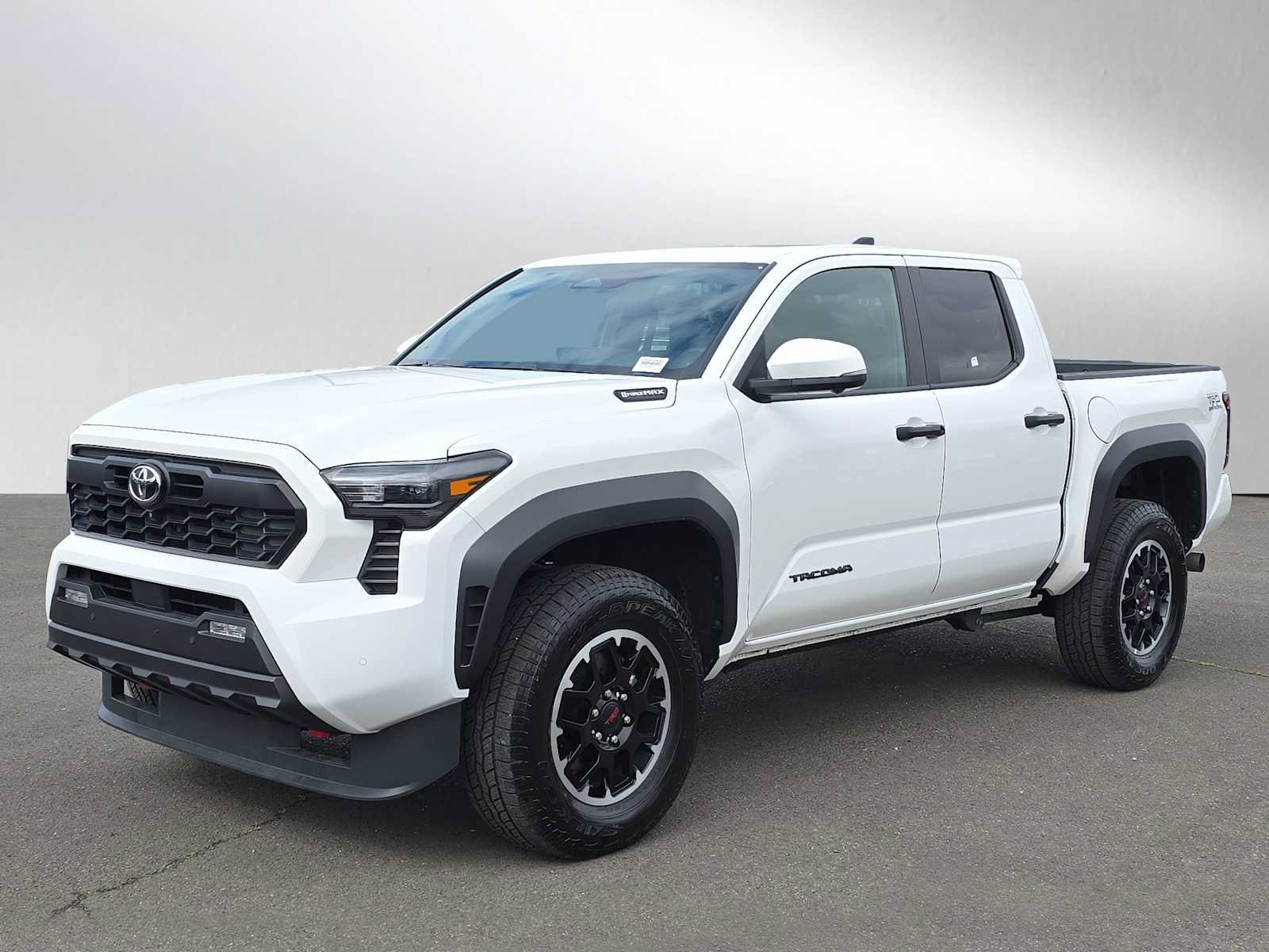 Used 2025 Toyota Tacoma TRD Off-Road w/ TRD Off Road Premium Package AWD/4WD image 8