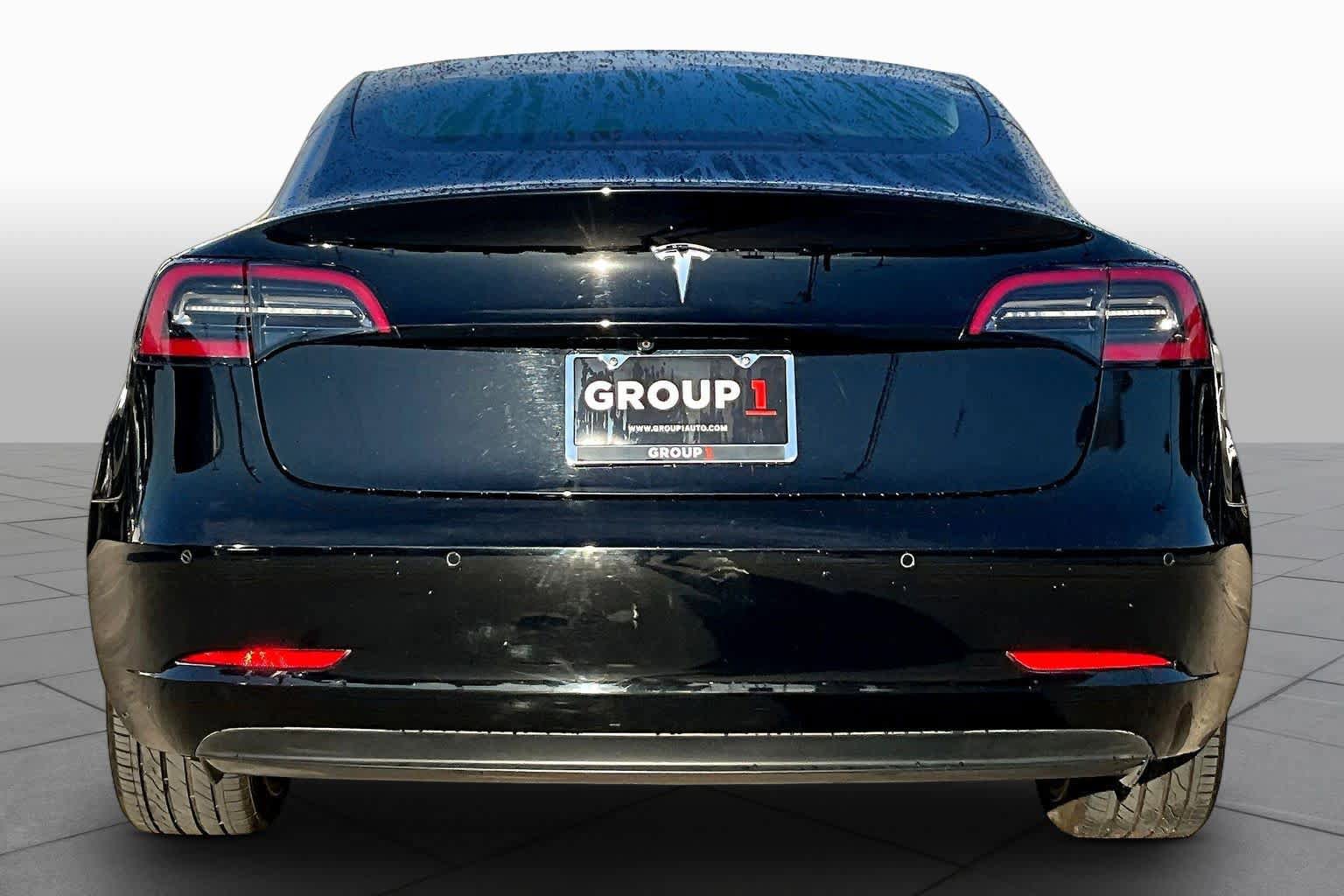 Used 2018 Tesla Model 3 Mid Range image 4