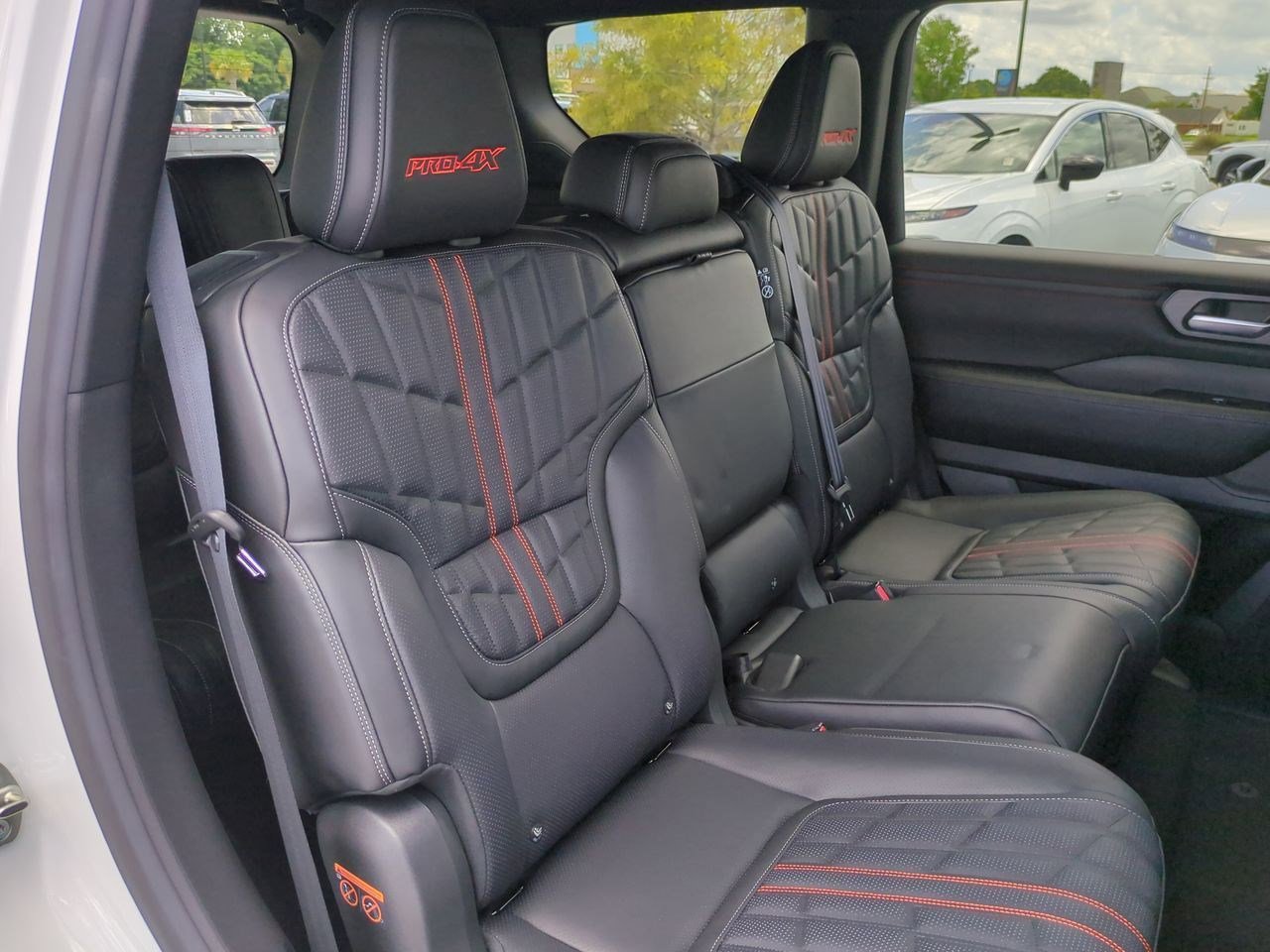 New 2025 Nissan Armada PRO-4X AWD/4WD image 37