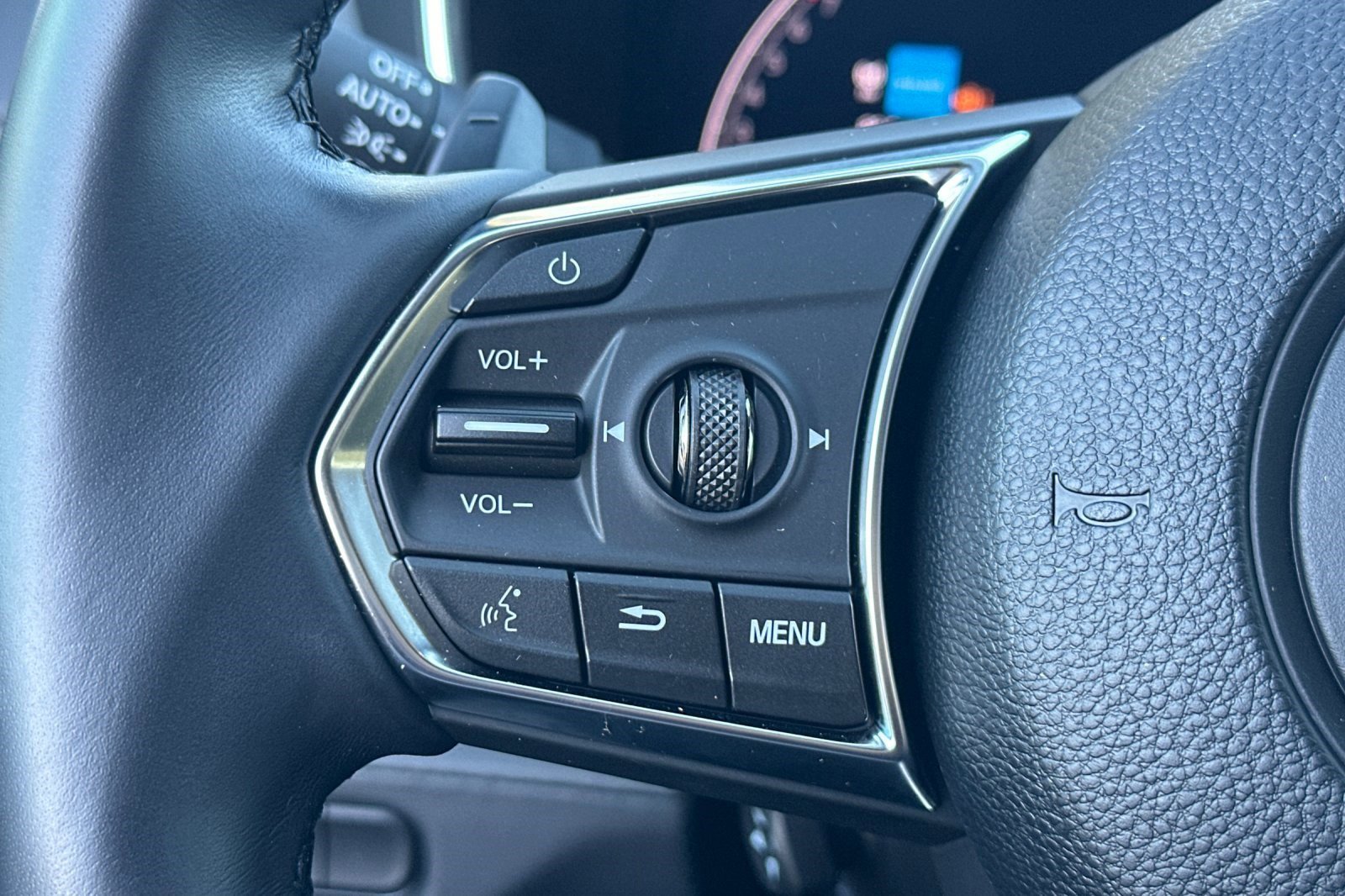 Used 2025 Acura MDX SH-AWD w/ Technology Package image 32