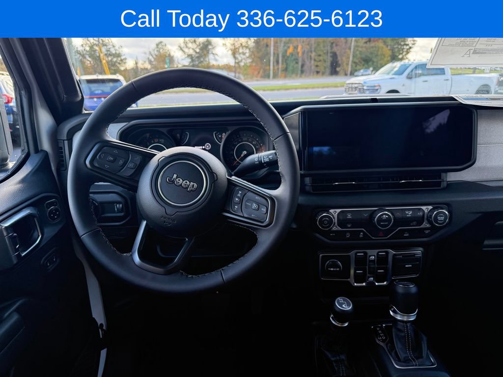 New 2025 Jeep Gladiator Sport AWD/4WD image 14
