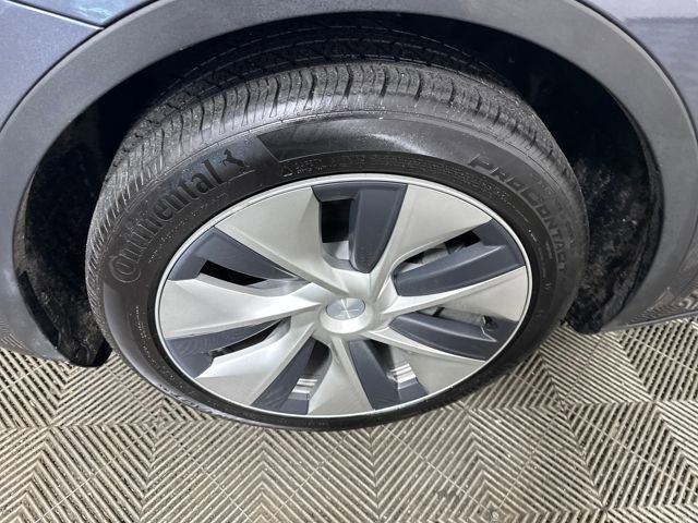 Used 2020 Tesla Model Y Long Range image 10