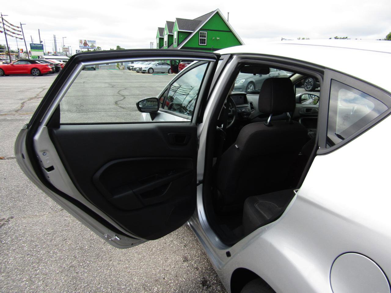 Used 2019 Ford Fiesta SE w/ Equipment Group 201A FWD image 18
