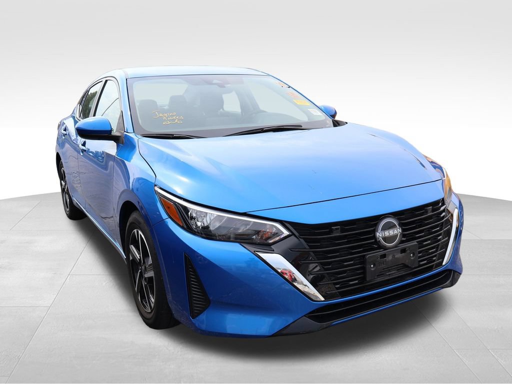 Used 2025 Nissan Sentra SV FWD image 9