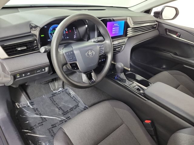 Used 2025 Toyota Camry LE FWD image 18