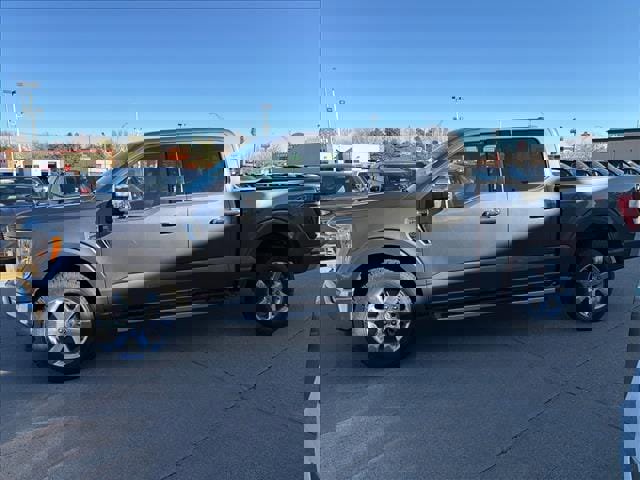 Used 2022 Ford F150 Lariat image 4