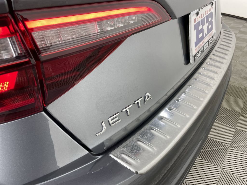 Used 2024 Volkswagen Jetta SE w/ Panoramic Sunroof Package FWD image 31