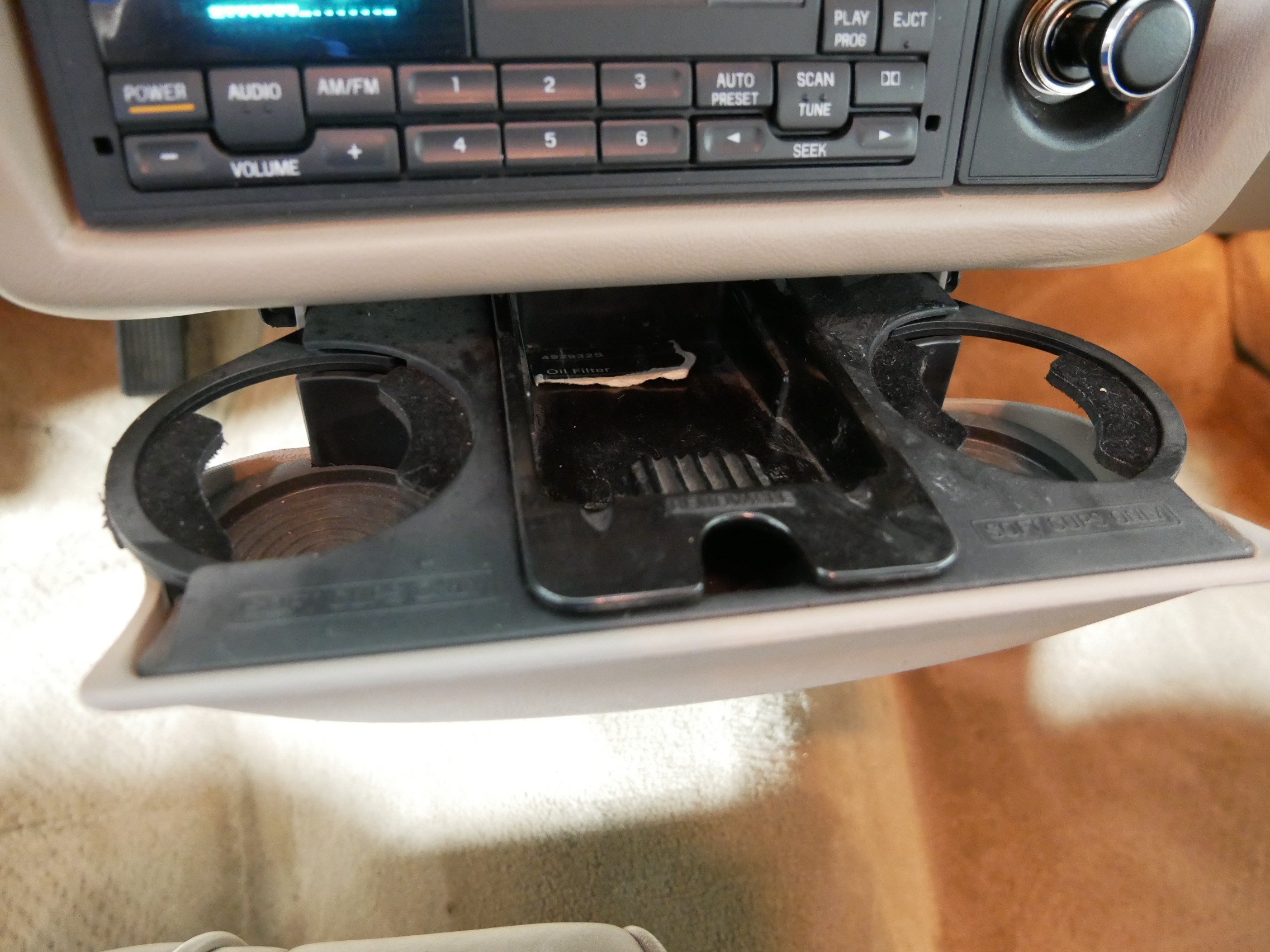 Used 1993 Lincoln Town Car Signature RWD image 30