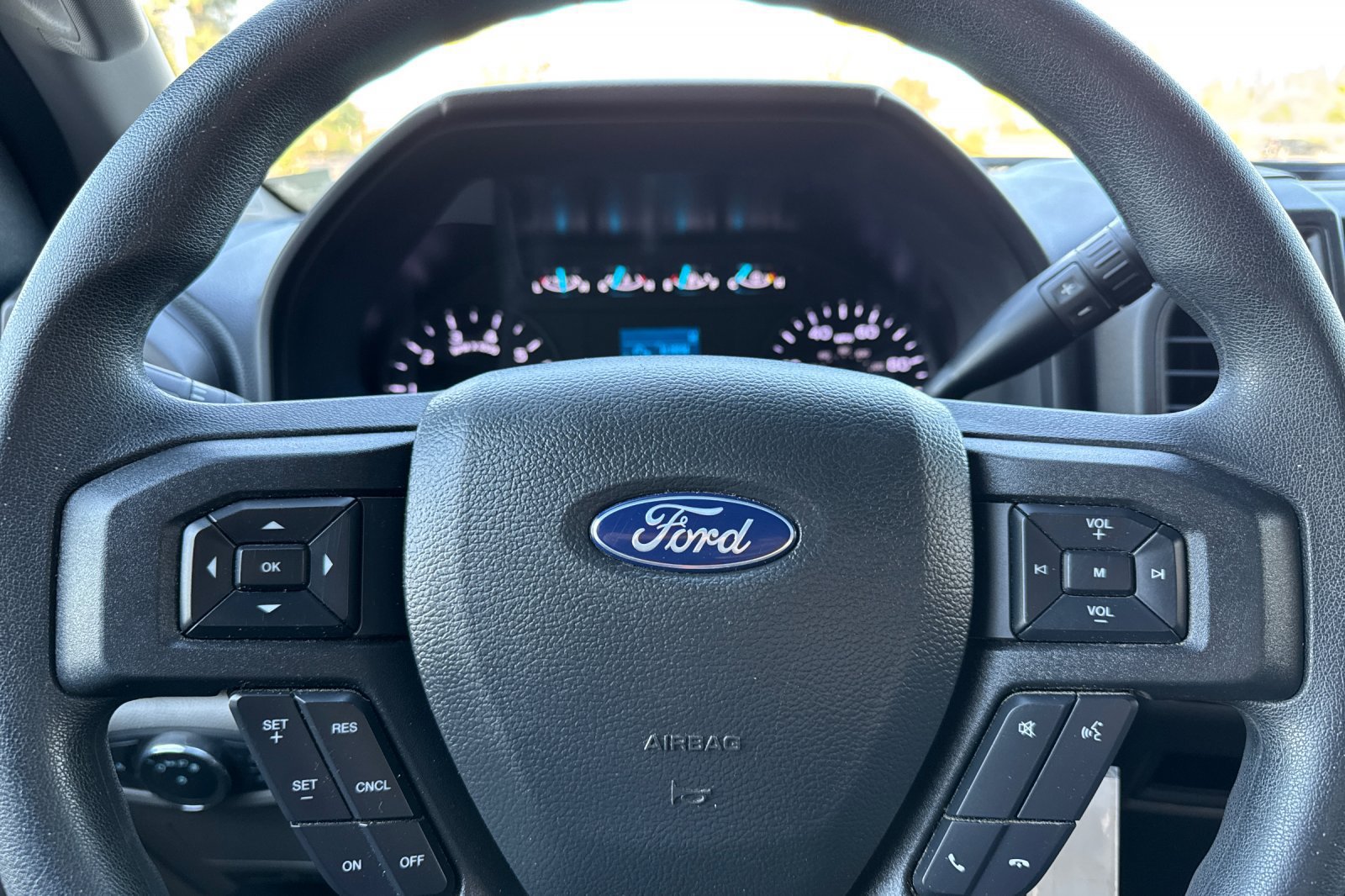 Used 2022 Ford F250 XL w/ Power Equipment Group RWD image 26