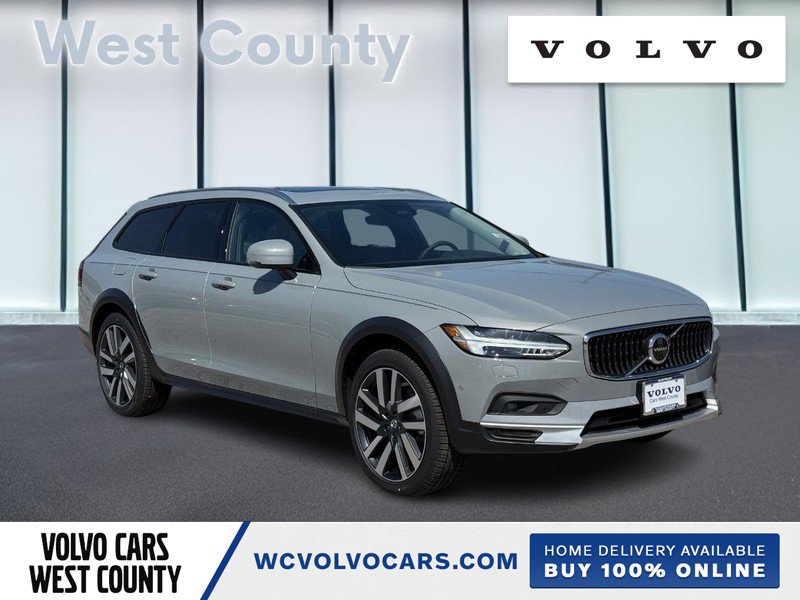 New 2025 Volvo V90 B6 Cross Country Ultra w/ Protection Package Premier